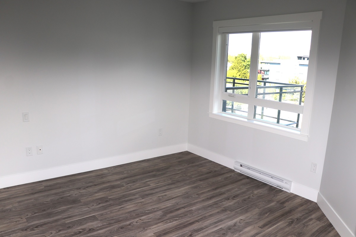 Evergreen-Court-Accessible-Suite-Bedroom-1200